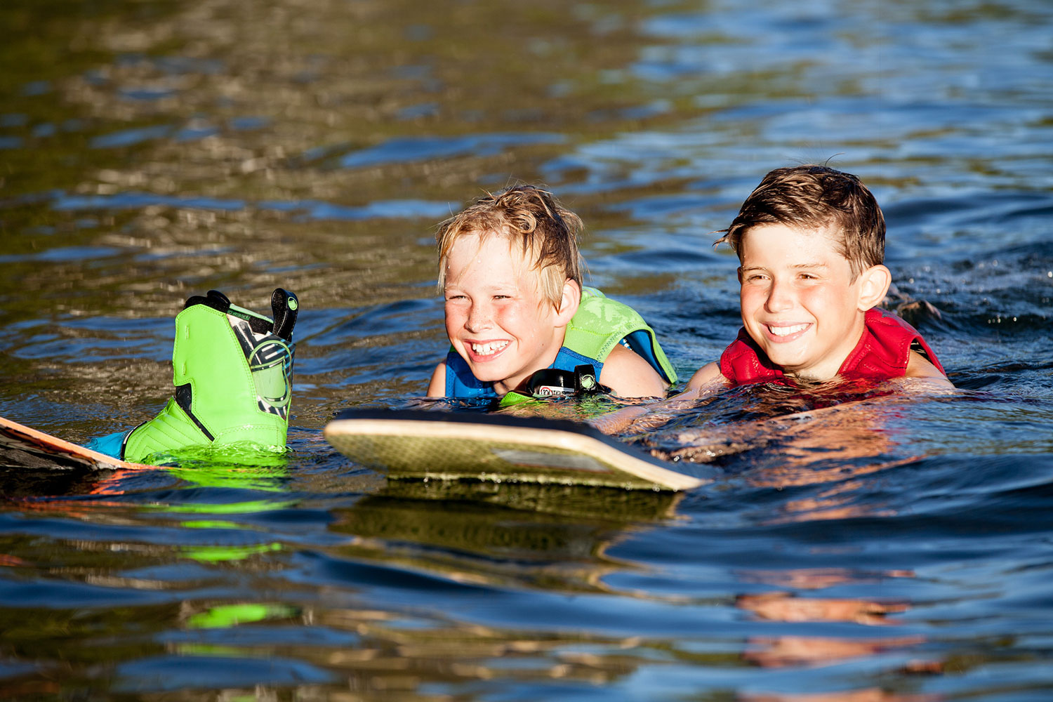 Wasserski & Wakeboarden ist für Kinder ab 8 Jahren geeignet